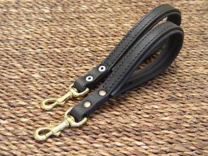 Short leather dog leash for dog training or for dog owners